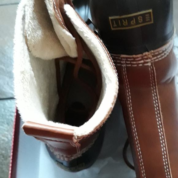 ESPRIT RAIN/SNOW BOOTS worn once in great cond. - Picture 4 of 4